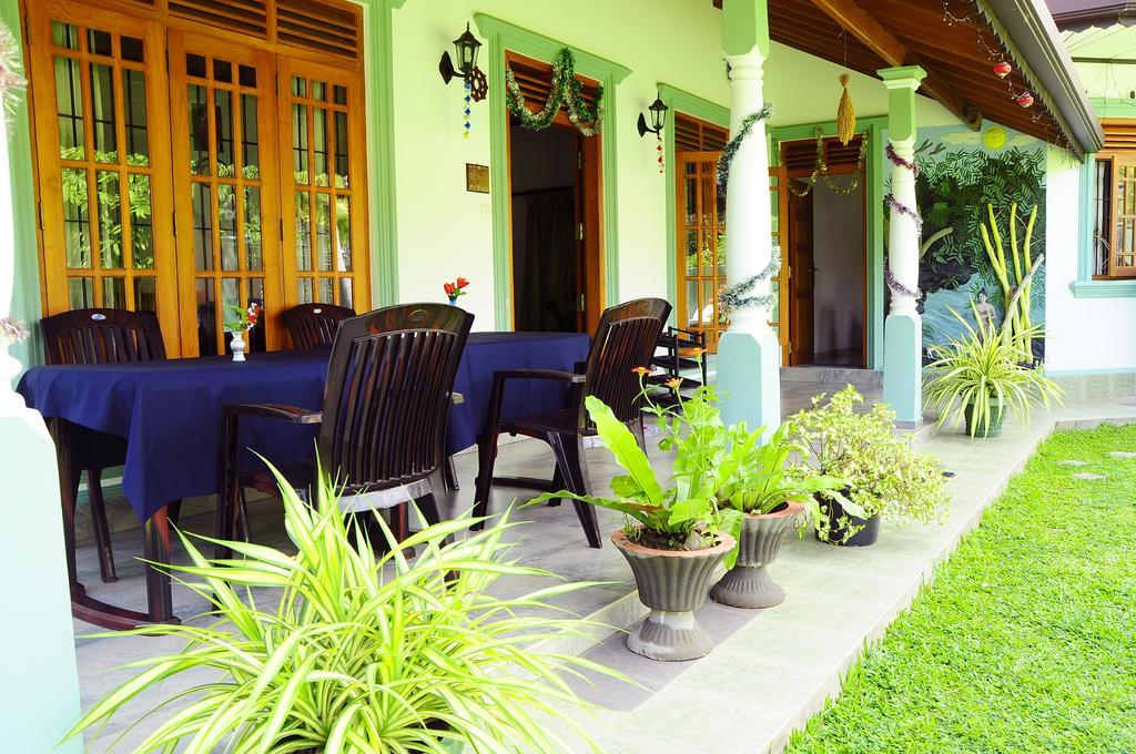 Lumbini Villa Bentota Zimmer foto