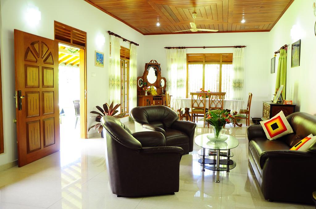 Lumbini Villa Bentota Zimmer foto